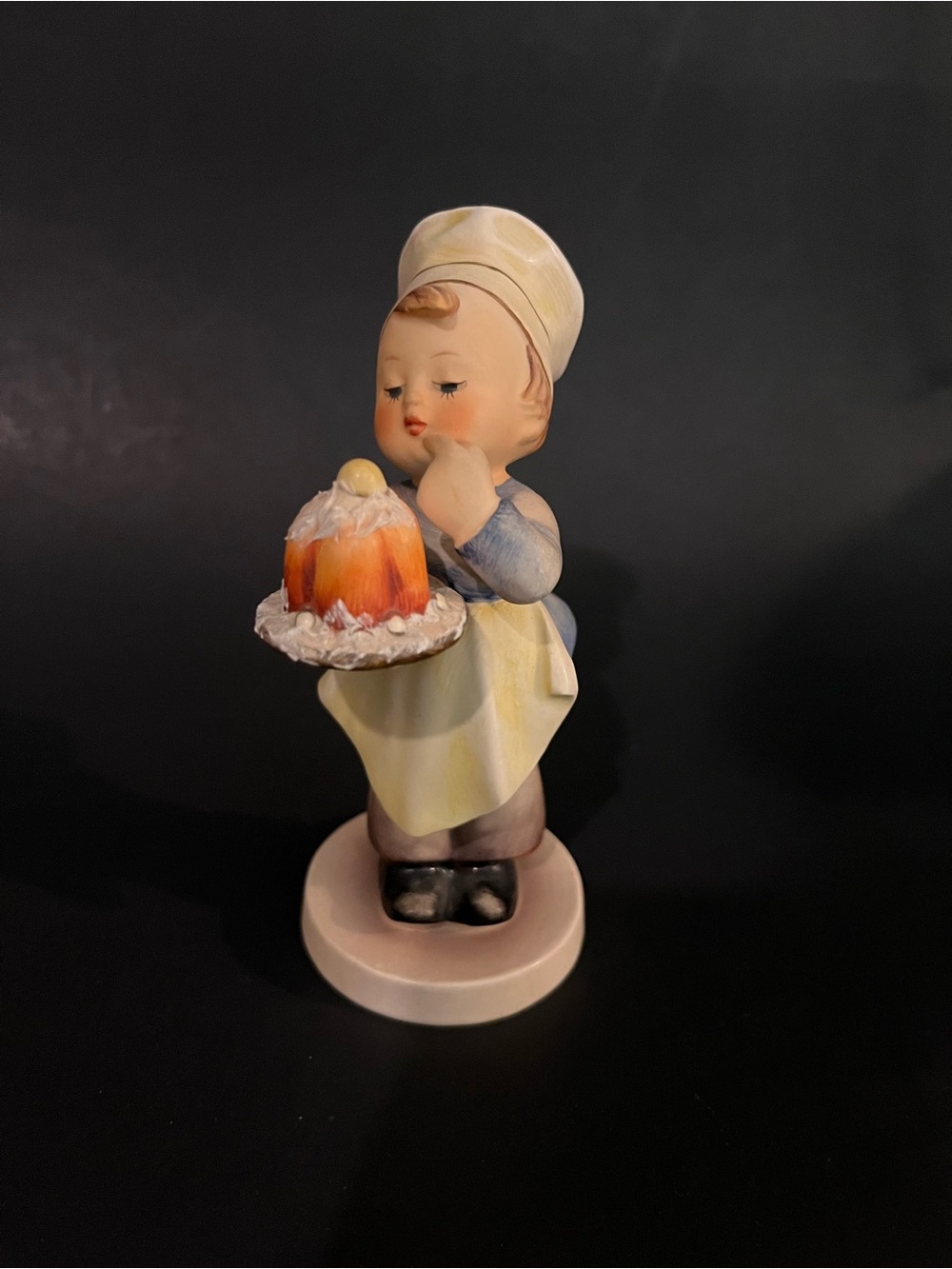 Baker Boy Hummel Figurine 128 TMK 3